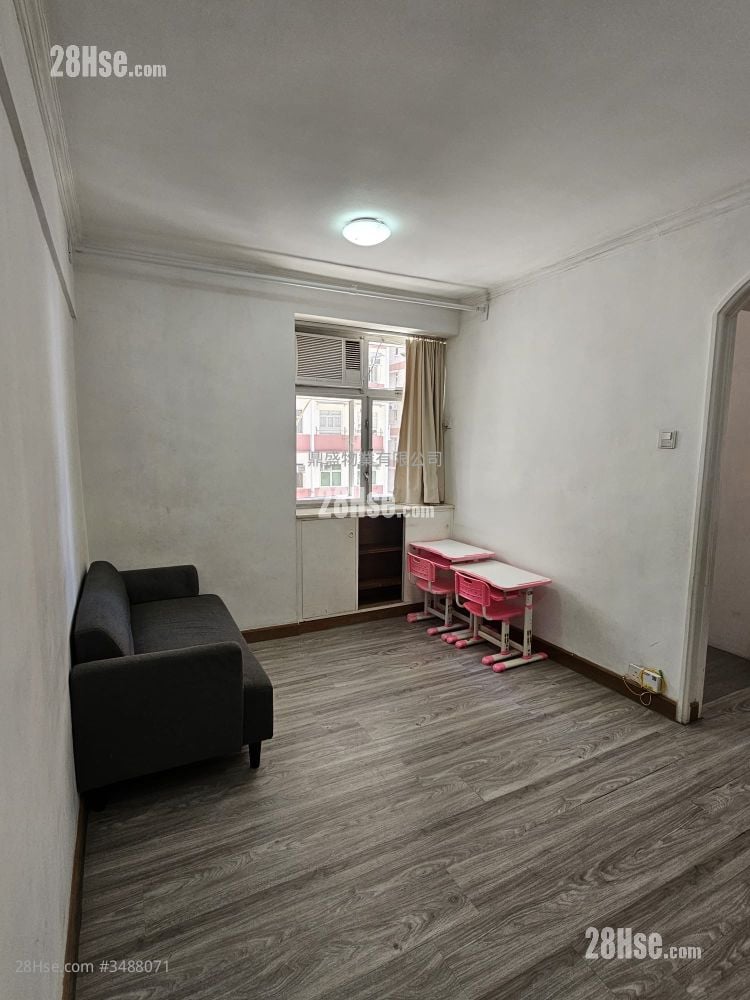 Pearl Court Rental 2 Bedrooms , 1 Bathroom 395 ft²