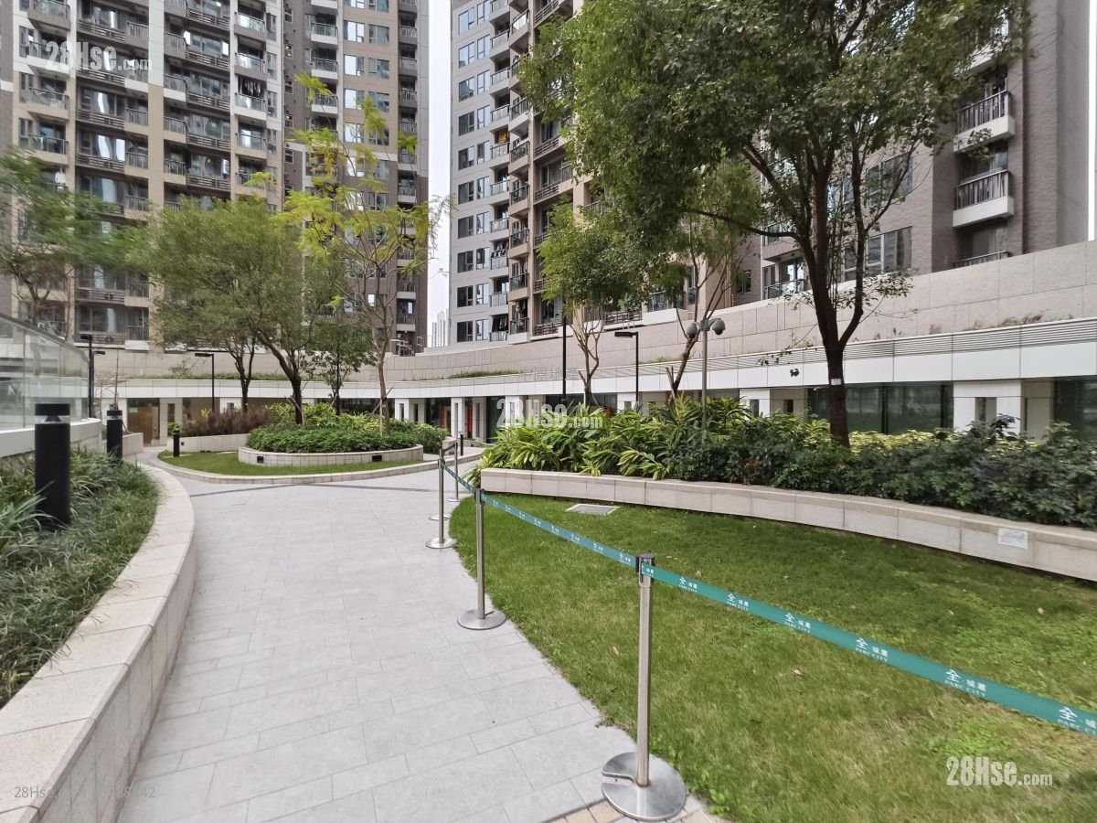 Parc City Sell 3 Bedrooms , 2 Bathrooms 801 ft²