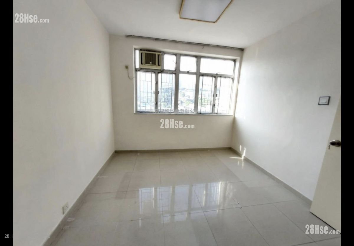 Telford Gardens Rental 2 Bedrooms , 1 Bathroom 494 ft²