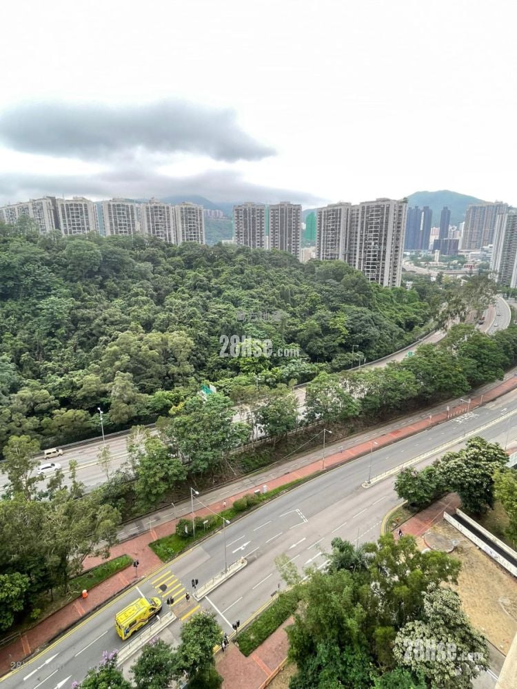 Yue Tin Court Sell 2 Bedrooms , 1 Bathroom 429 ft²