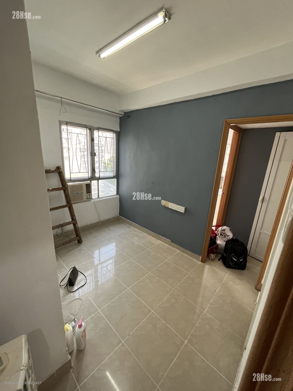 Golden Lion Garden Rental 2 Bedrooms , 1 Bathroom 285 ft²