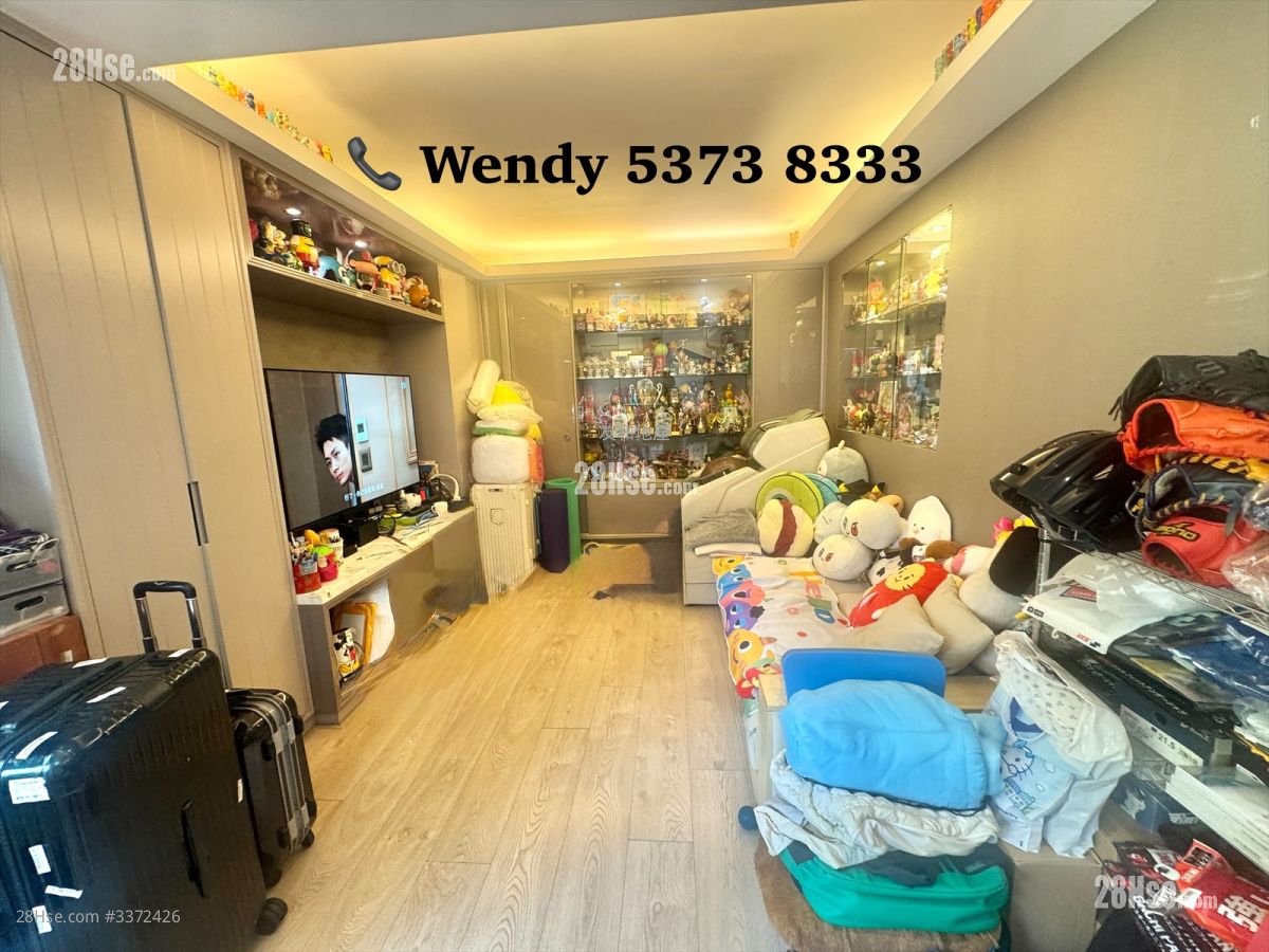 Ava Court Sell 3 Bedrooms , 2 Bathrooms 766 ft²