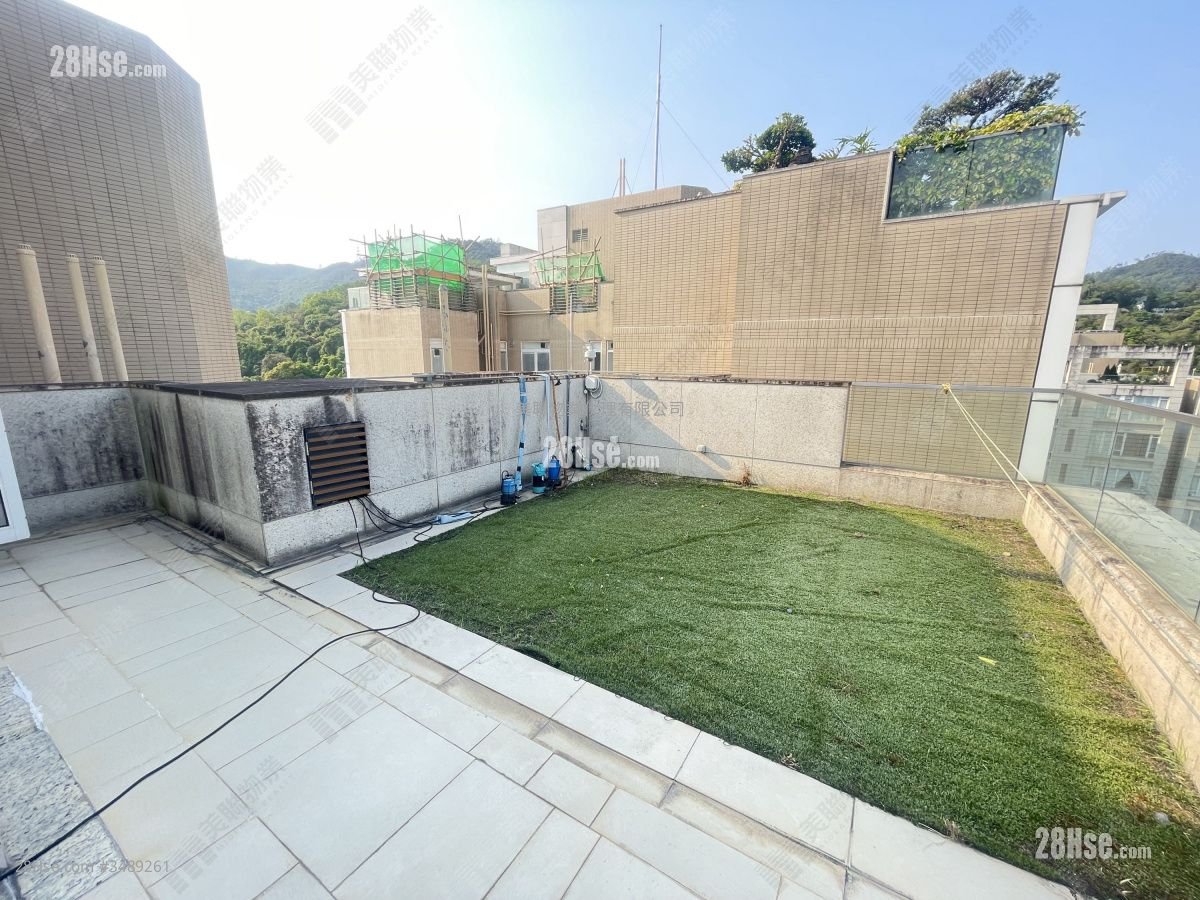 Peak One Sell 3 Bedrooms 1,060 ft²