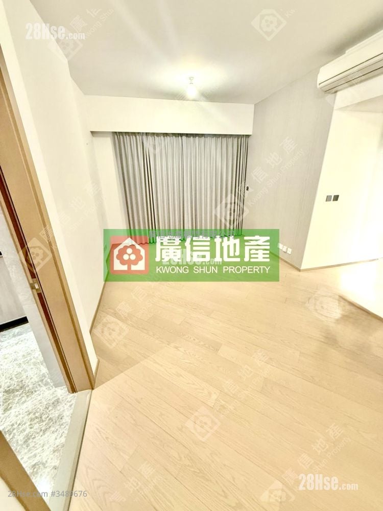 Sutton Rental 2 Bedrooms , 2 Bathrooms 651 ft²