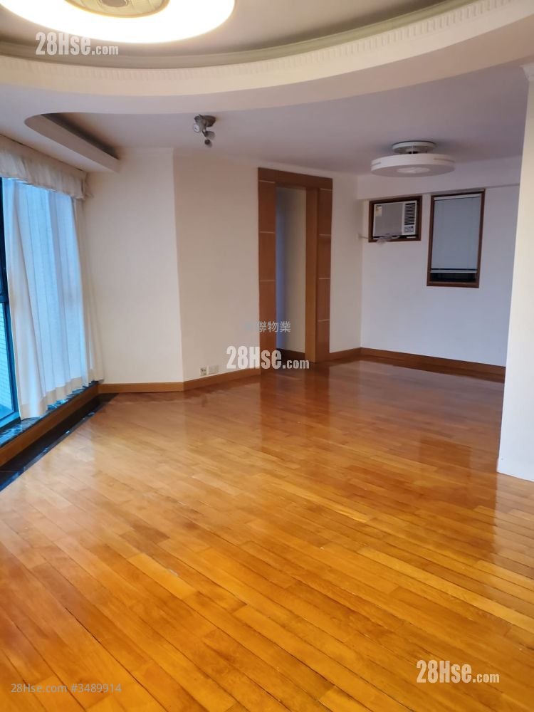 Galaxia Rental 4 Bedrooms , 2 Bathrooms 1,110 ft²
