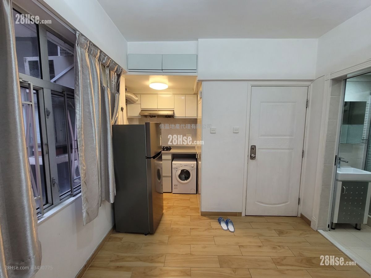 Ka Hing Building Sell 1 Bedroom , 1 Bathroom 205 ft²