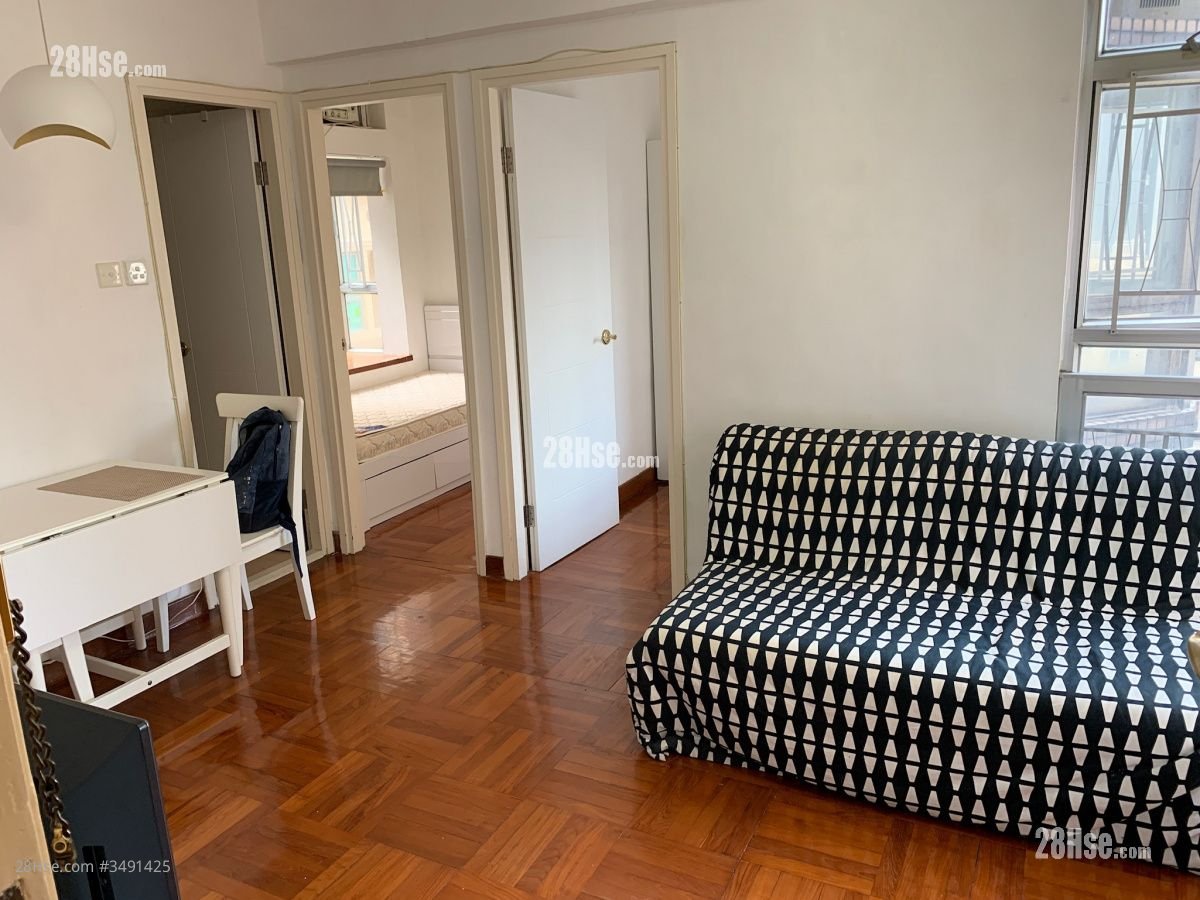 Yan Yee Court Rental 2 Bedrooms , 1 Bathroom 332 ft²