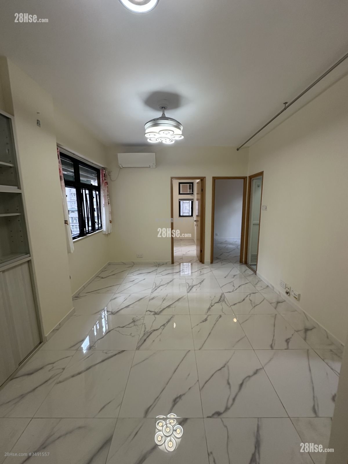 Newman House Sell 3 Bedrooms , 1 Bathroom 485 ft²