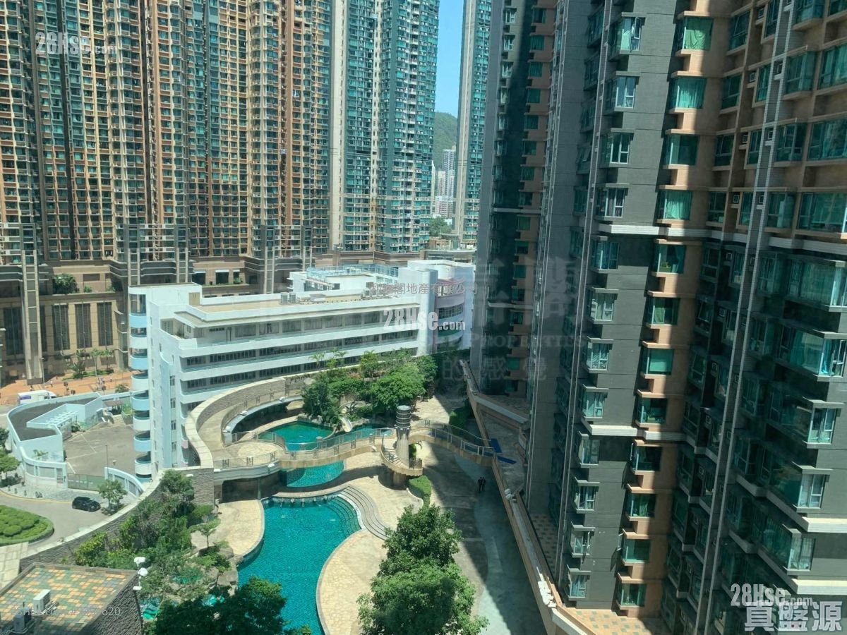 Aquamarine Sell 2 Bedrooms , 1 Bathroom 494 ft²