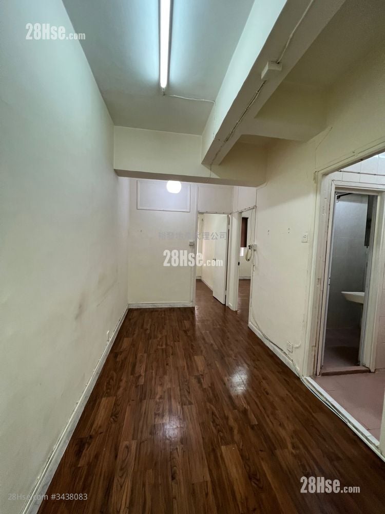 Chung Hing Building Rental 2 Bedrooms , 1 Bathroom 376 ft²