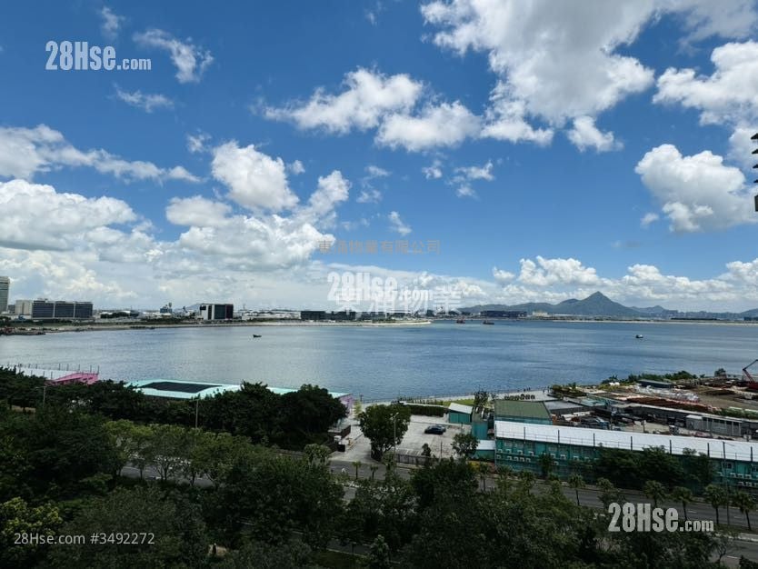 Coastal Skyline Sell 3 Bedrooms , 2 Bathrooms 749 ft²