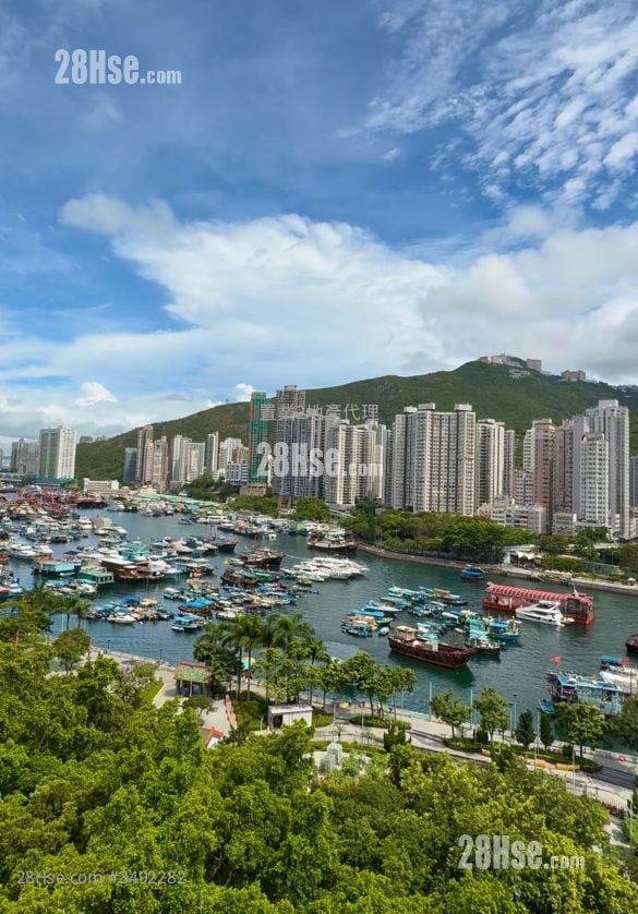 Coasto Rental 2 Bedrooms , 1 Bathroom 371 ft²