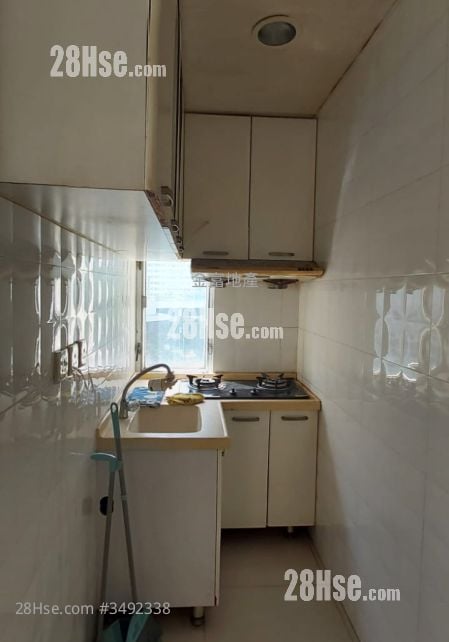 Winner Centre Rental 254 ft²