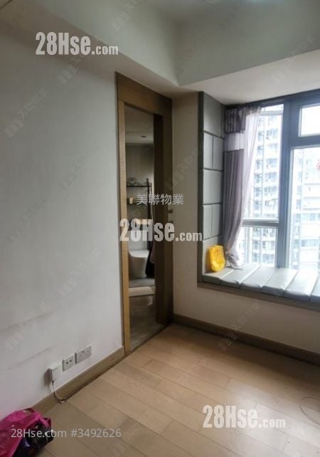 The Reach Sell 2 Bedrooms , 1 Bathroom 355 ft²