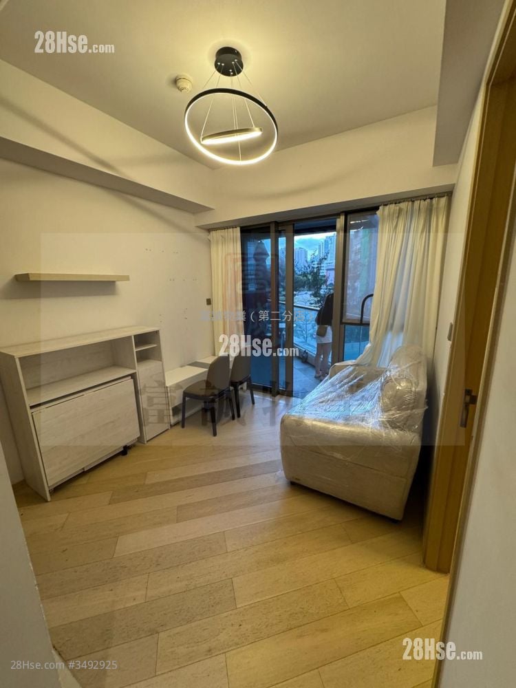 One East Coast Sell 1 Bedroom , 1 Bathroom 266 ft²