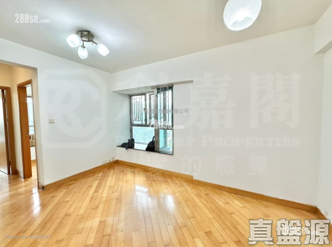 Yoho Town Sell 2 Bedrooms 393 ft²