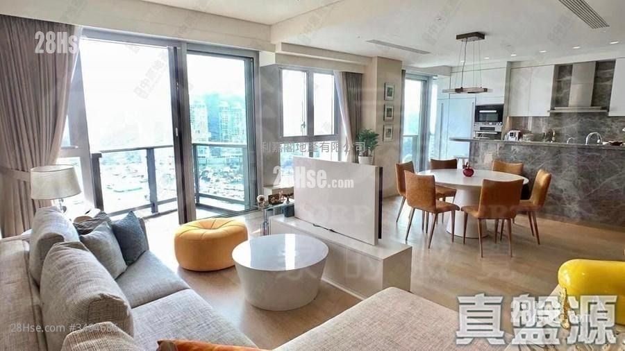 Marinella Sell 3 Bedrooms 1,355 ft²