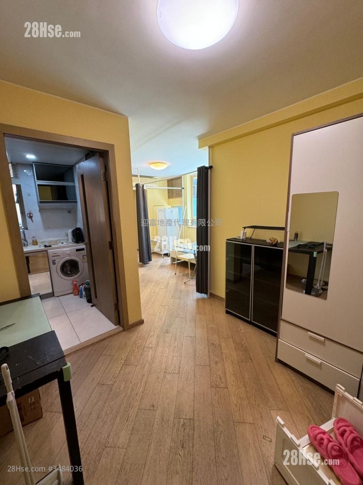 Harbour Place Rental 3 Bedrooms , 2 Bathrooms 590 ft²