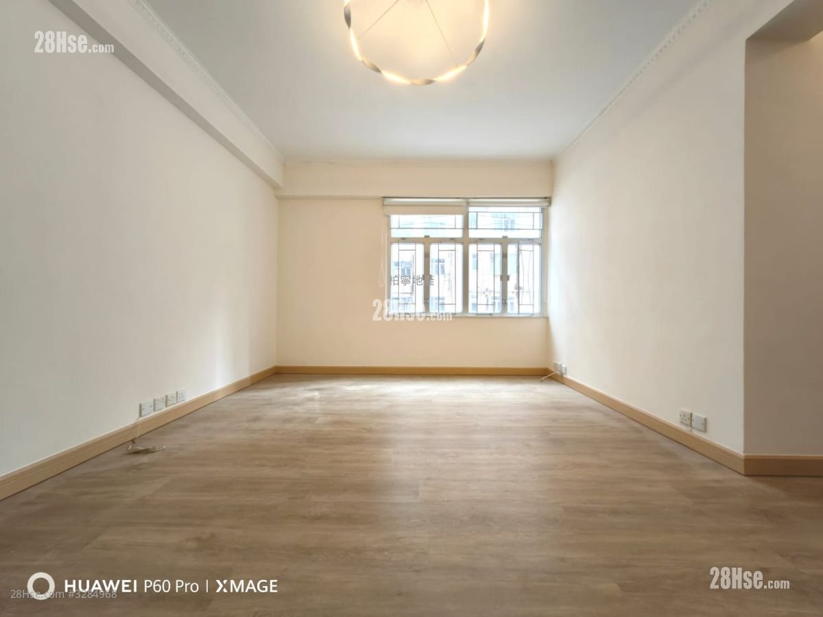 Portfield Building Rental 3 Bedrooms , 1 Bathroom 573 ft²