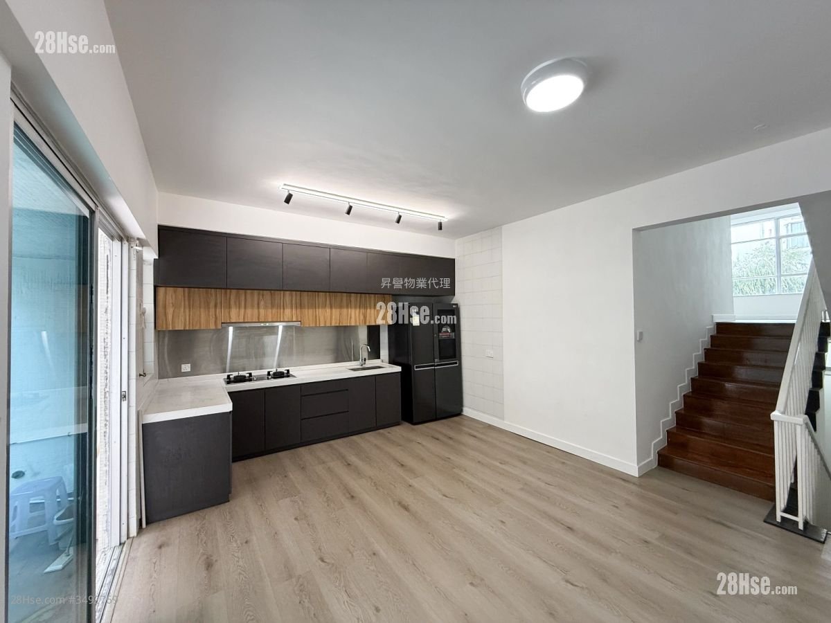 Marina Cove Rental 4 Bedrooms , 2 Bathrooms 1,323 ft²