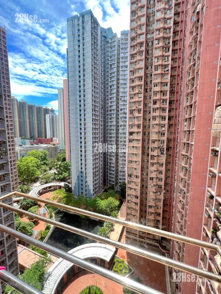 Kwong Ming Court Sell 646 ft²