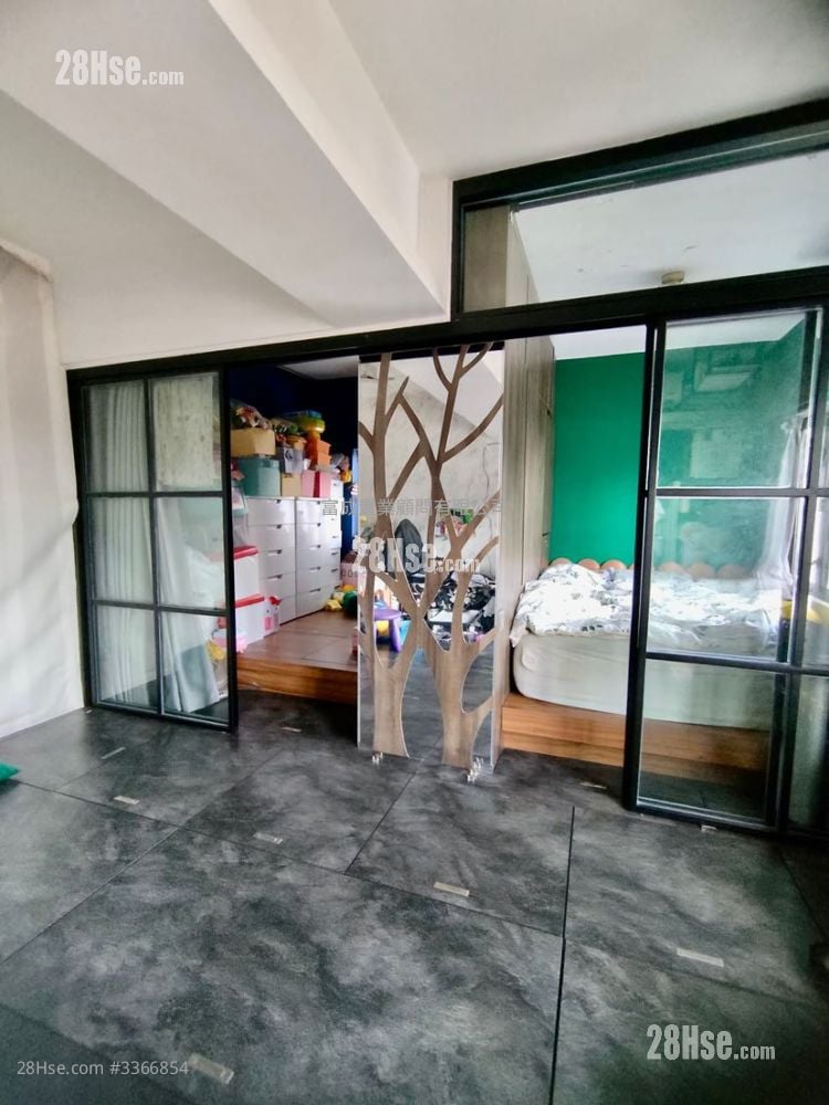 Wing Ming Building Sell 295 ft²