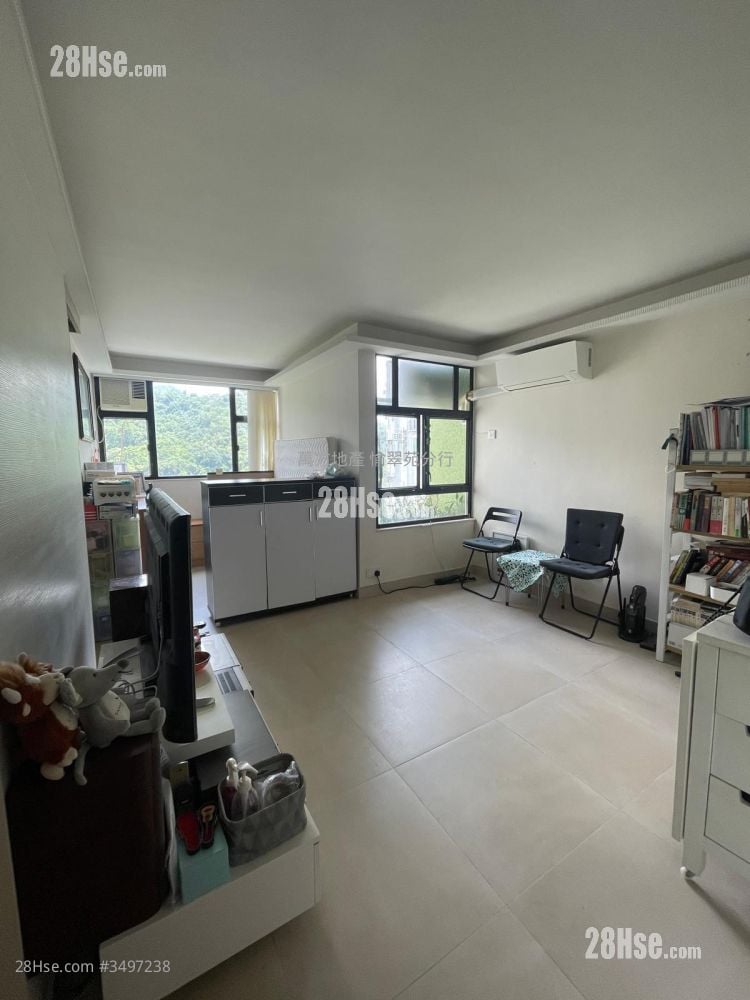 May Shing Court Sell 2 Bedrooms , 1 Bathroom 381 ft²
