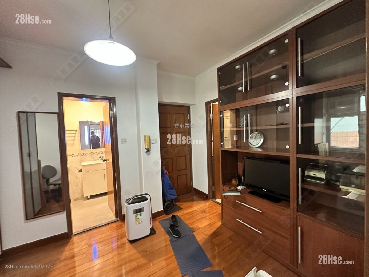 Po Wing Building Sell 2 Bedrooms , 1 Bathroom 362 ft²