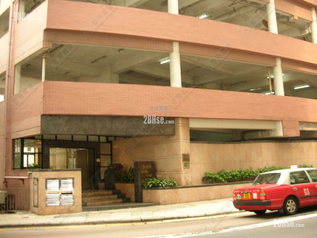 Golden Lodge Sell 3 Bedrooms , 1 Bathroom 439 ft²