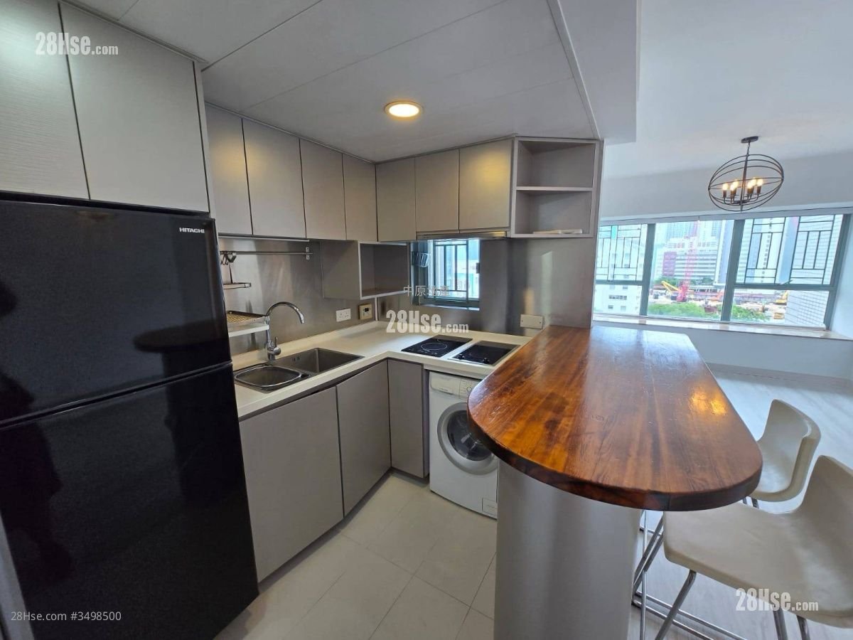 Aquamarine Sell 2 Bedrooms 494 ft²