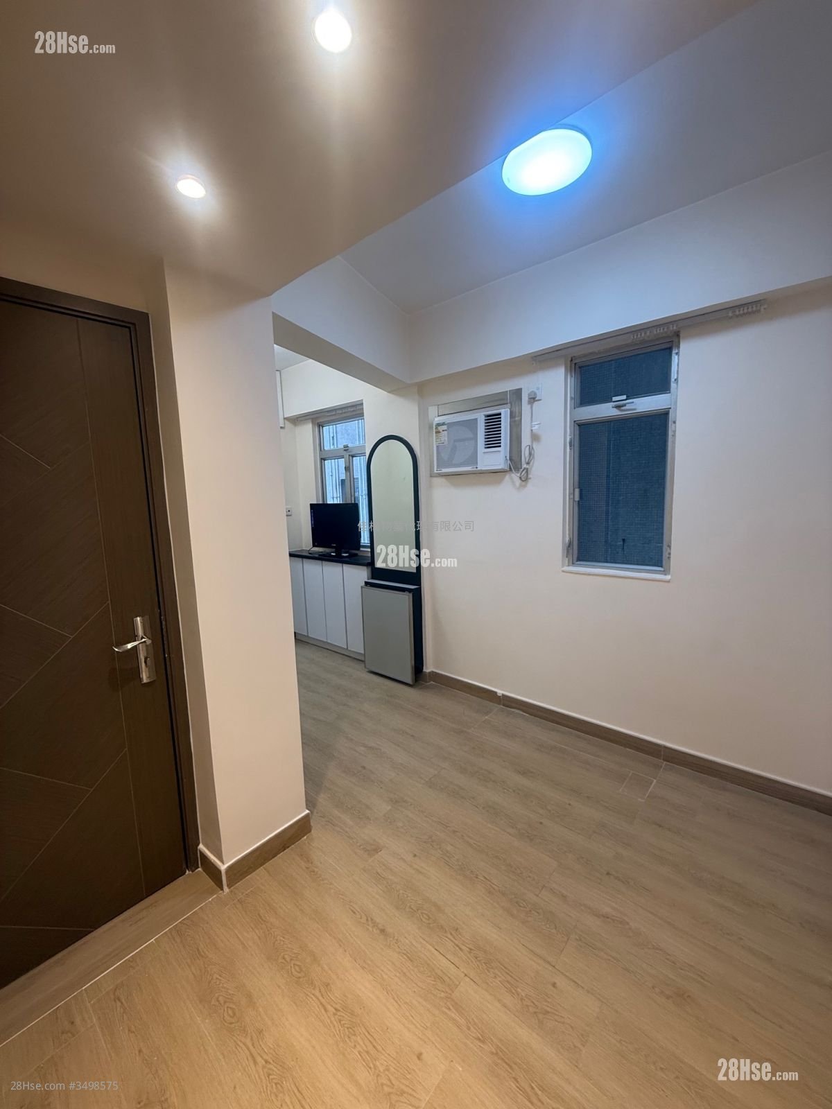 Yau Tak Building Sell 2 Bedrooms , 3 Bathrooms 567 ft²