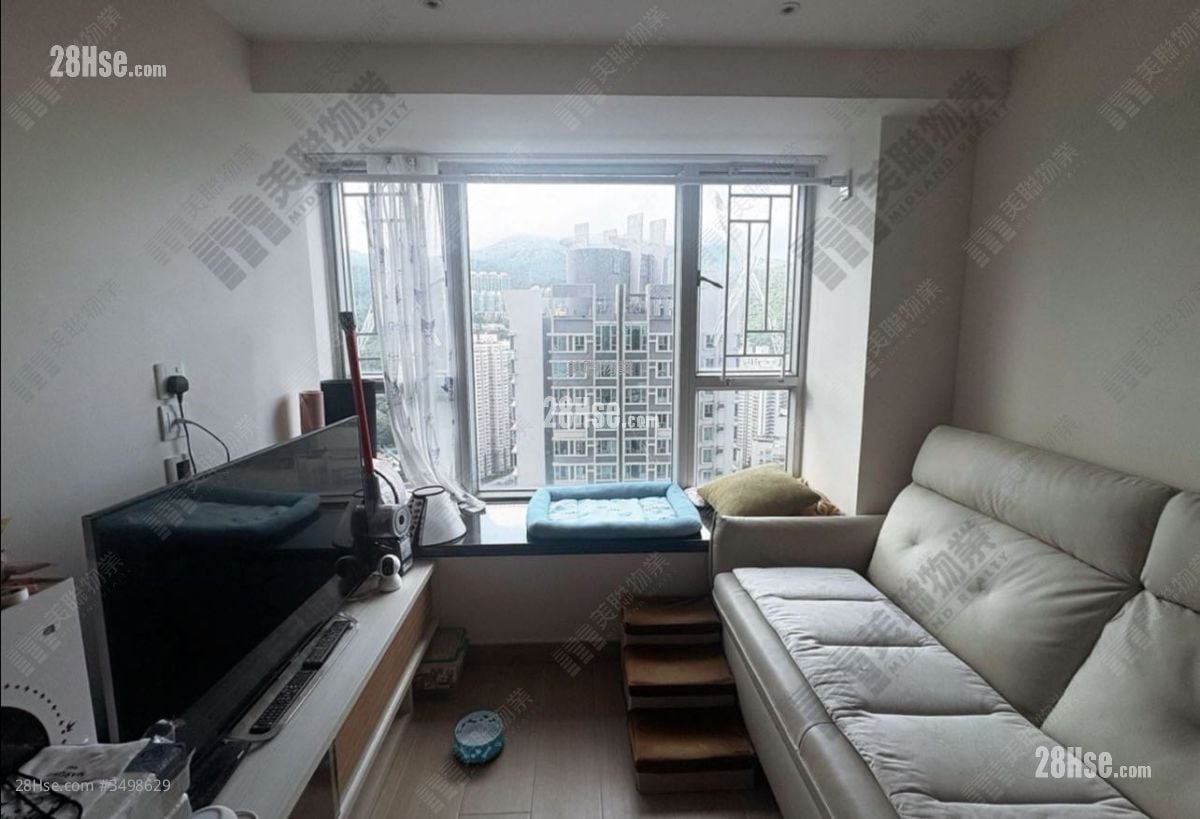 Summit Terrace Rental 424 ft²