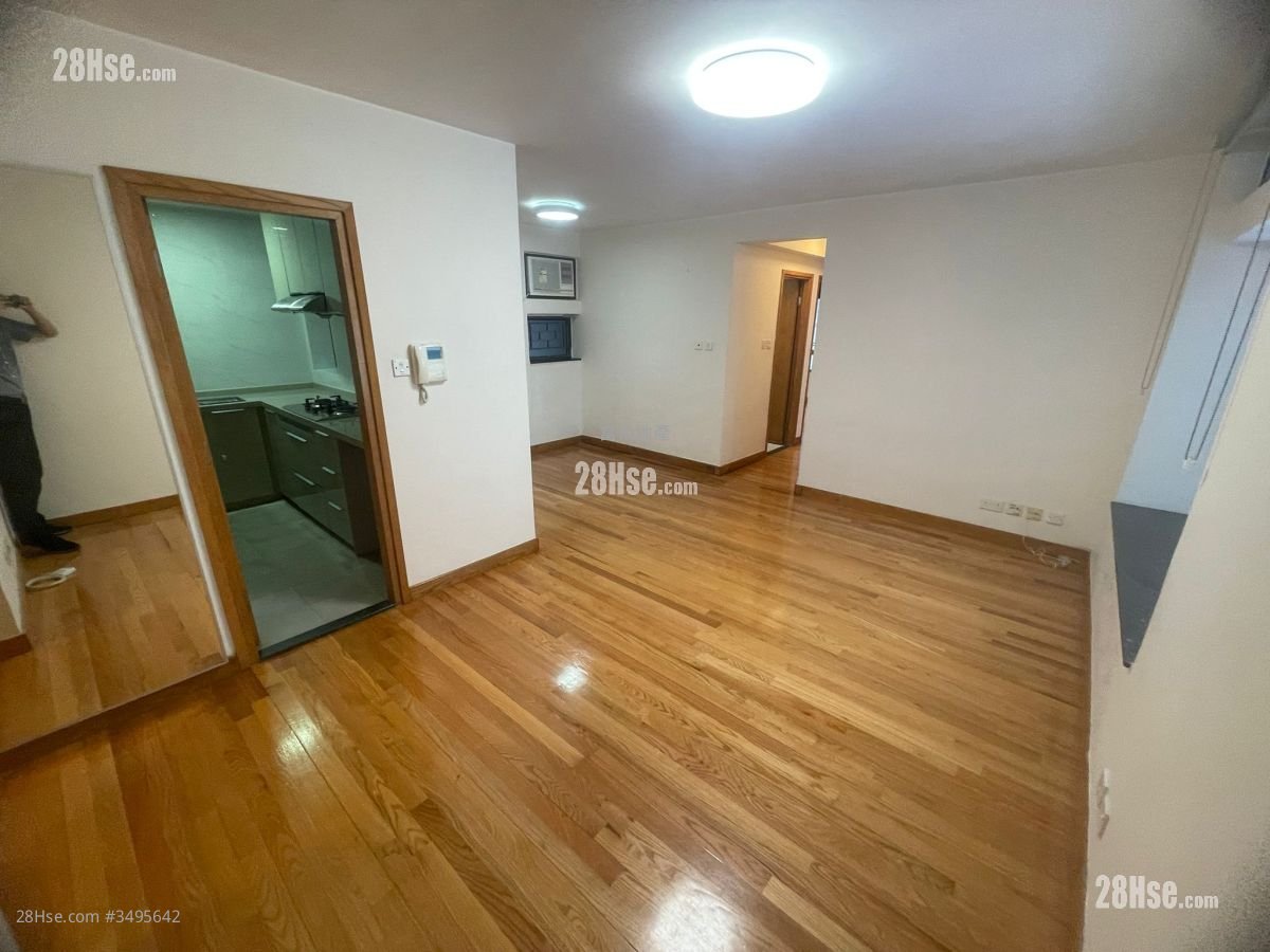 Hollywood Terrace Sell 3 Bedrooms , 1 Bathroom 705 ft²