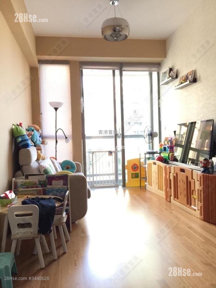 Heya Crystal Sell 2 Bedrooms , 1 Bathroom 498 ft²