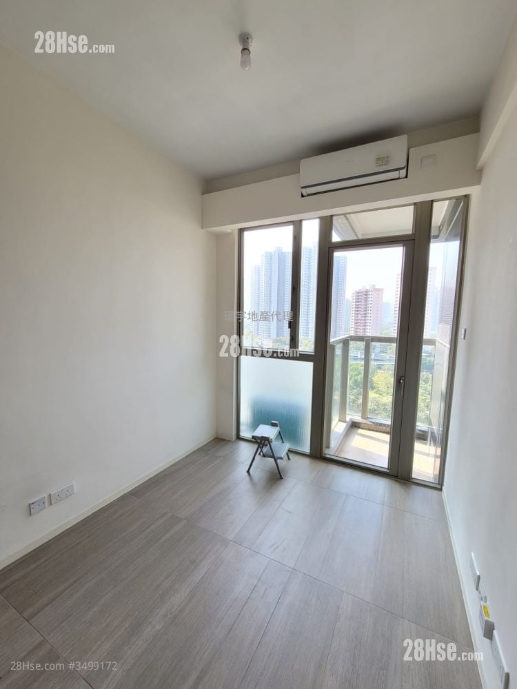T Plus Sell Studio , 1 Bathroom 171 ft²