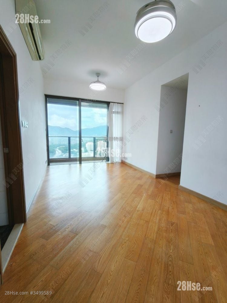 Yoho Midtown Rental 3 Bedrooms , 3 Bathrooms 898 ft²