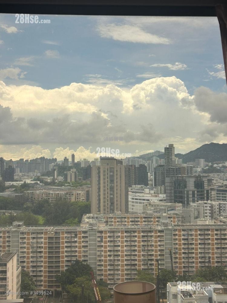 Metropolitan Rise Rental 2 Bedrooms , 1 Bathroom 419 ft²