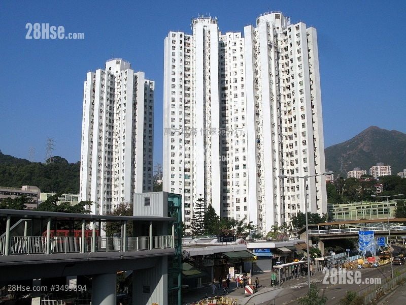 Holford Gardens Sell 2 Bedrooms , 1 Bathroom 409 ft²