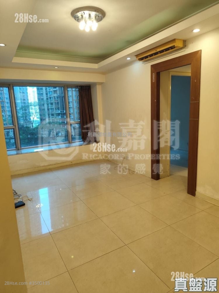 Banyan Garden Sell 2 Bedrooms , 1 Bathroom 470 ft²