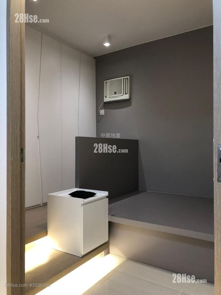 Vienna Garden Sell 2 Bedrooms , 1 Bathroom 478 ft²