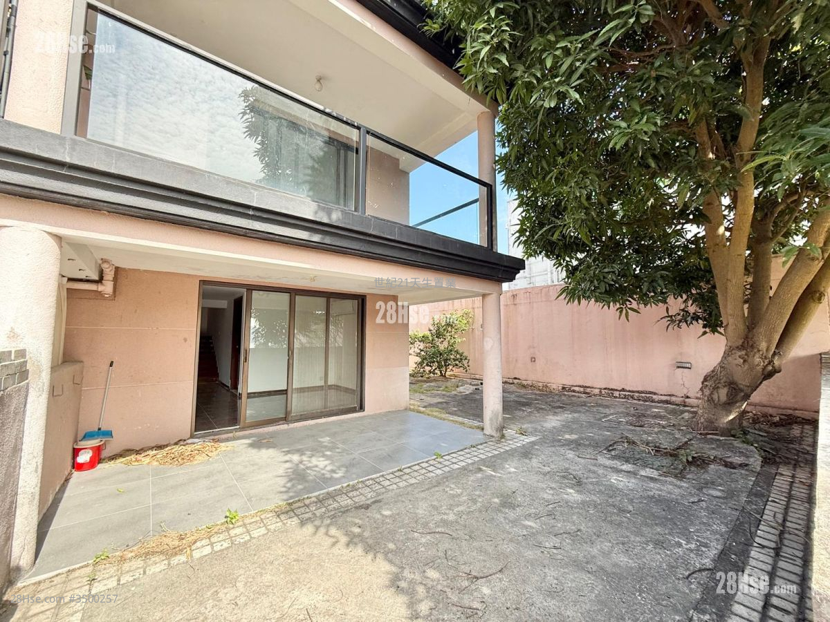 Kwok Hing Villa Rental 3 Bedrooms , 3 Bathrooms 1,786 ft²