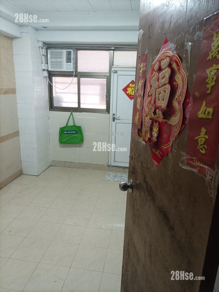 Yen Lok Building Rental Studio , 1 Bathroom 150 ft²