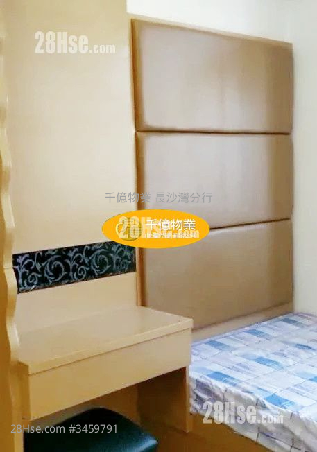 Gold Ming Building Sell 1 Bedroom 256 ft²