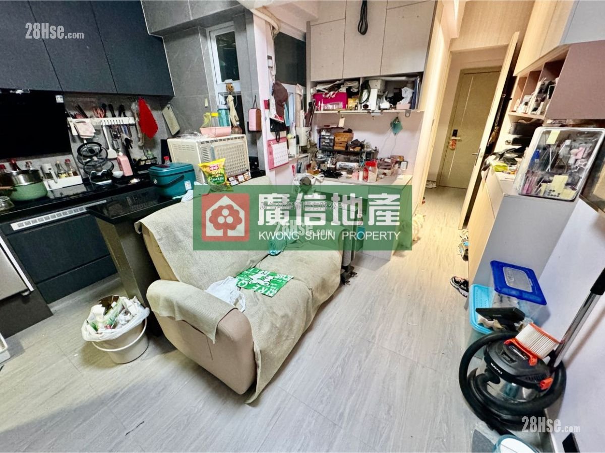 Kwong Fung Building Sell 2 Bedrooms , 1 Bathroom 389 ft²