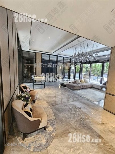 The Addition Sell Studio 226 ft²