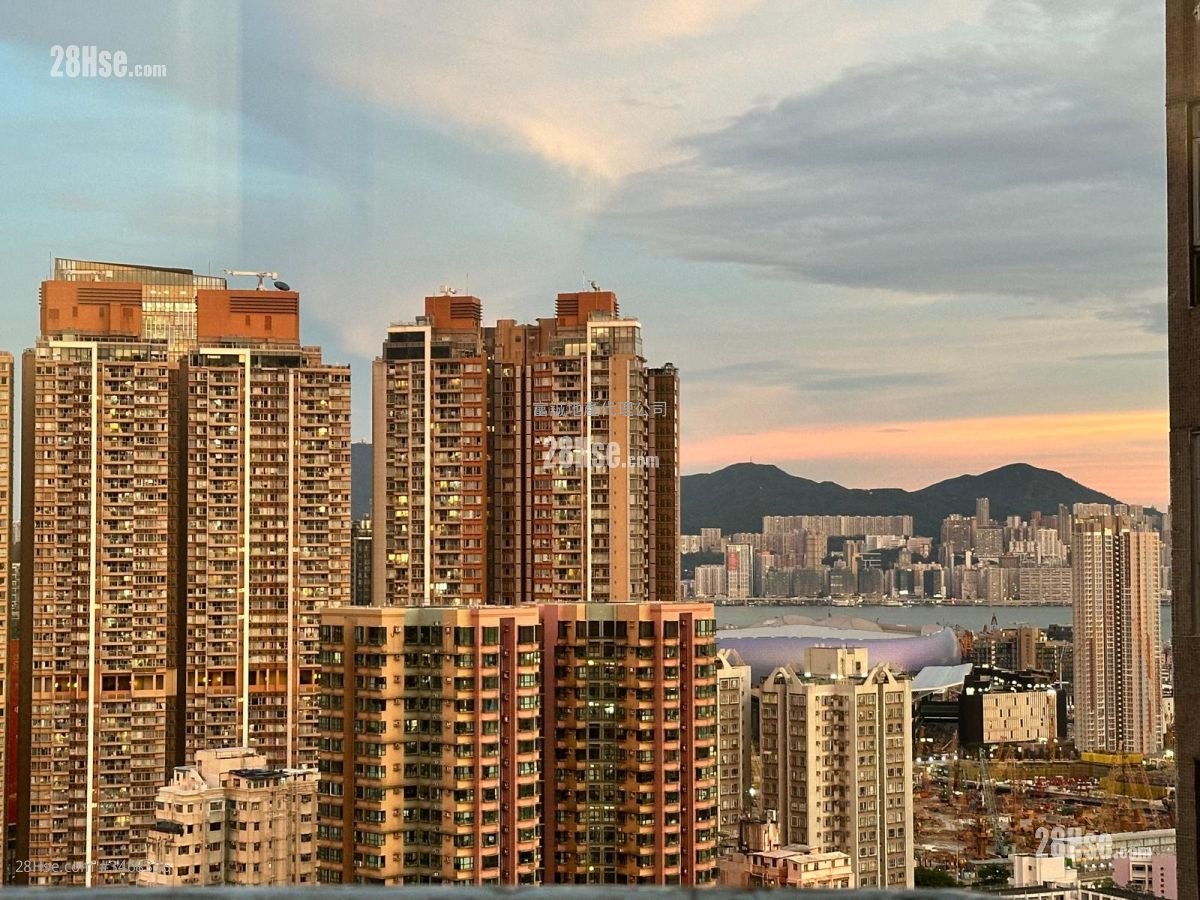 Kai Tak Garden Sell 2 Bedrooms , 1 Bathroom 554 ft²