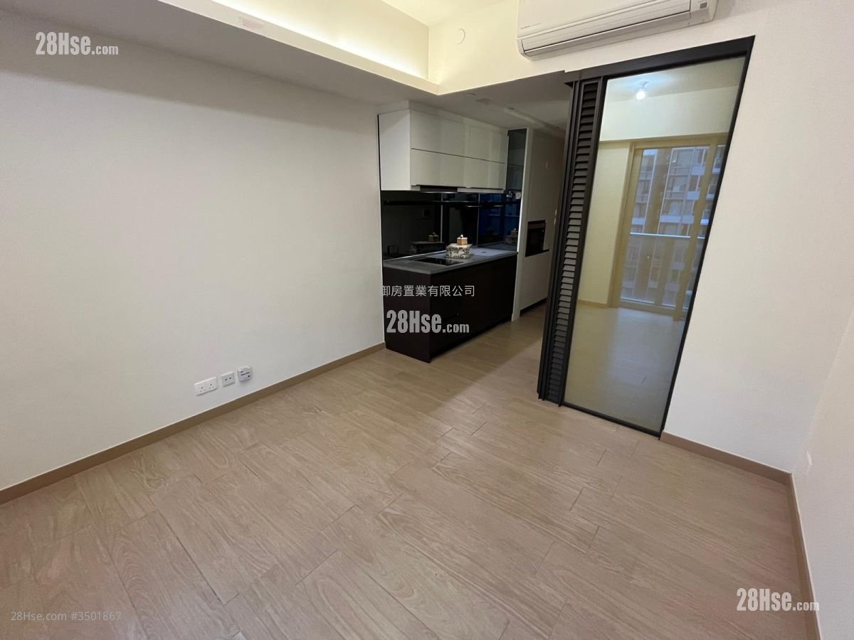 Park Yoho Rental 251 ft²