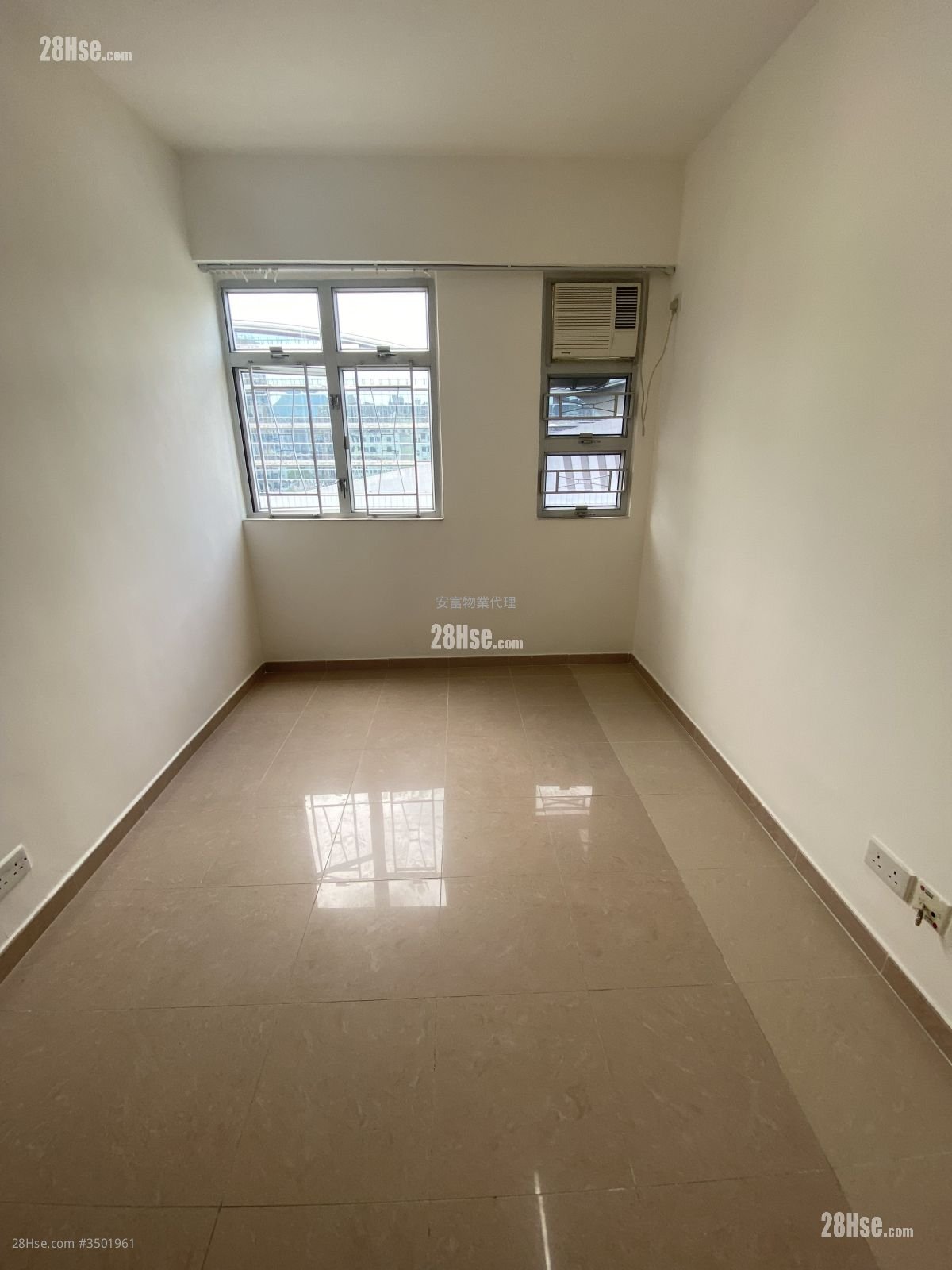 Mee Fat Building Rental 150 ft²