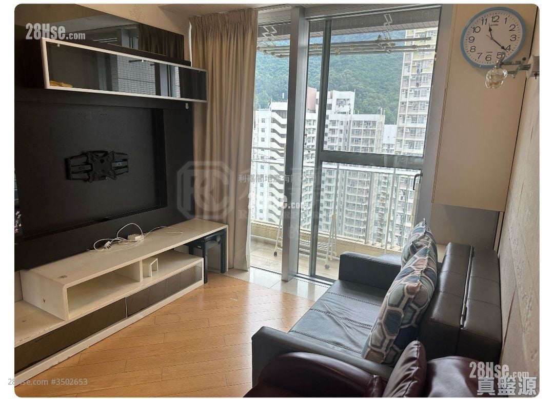 Beacon Lodge Rental 3 Bedrooms , 1 Bathroom 601 ft²