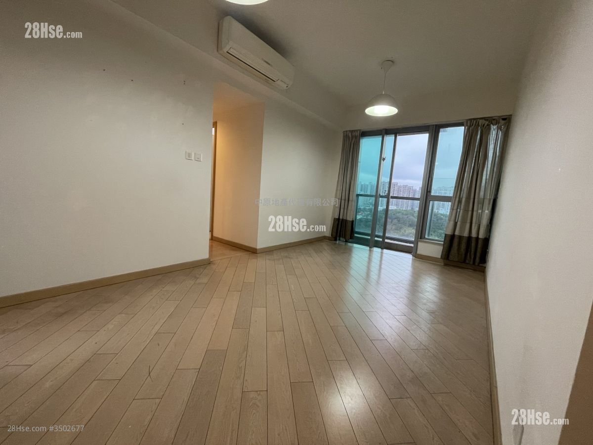 Century Gateway Sell 4 Bedrooms 858 ft²